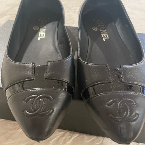 Chanel Flats - Picture 4 of 7
